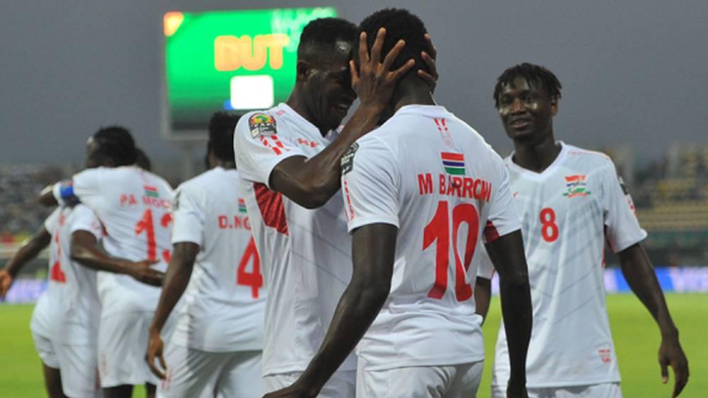 موسى بارو نجم غامبيا بعد التأهل إلى دور الربع: "الحلم تحقق وأحمد الله على هذا الإنجاز.. نحن بمثابة عائلة والتواضع سمة الناجحين"