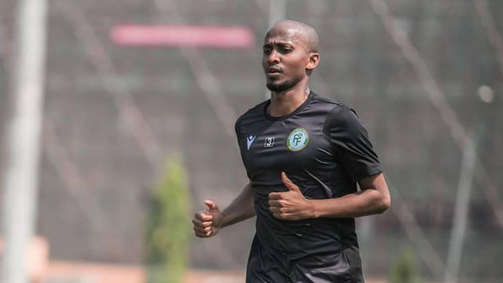 مدرب جزر القمر يختار المدافع "شاكر هدهور" لحراسة المرمى أمام الكاميرون