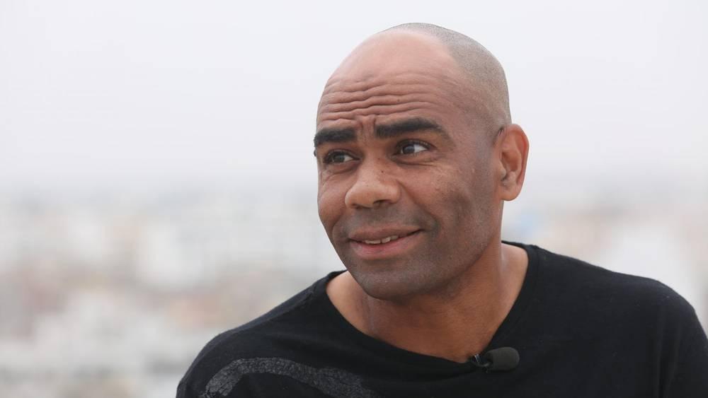 فوهامي: "المنتخب الوطني الحالي يشبه كثيرا جيل 2004 وخليلوزيتش نجح في خلق مجموعة قوية ومتماسكة"