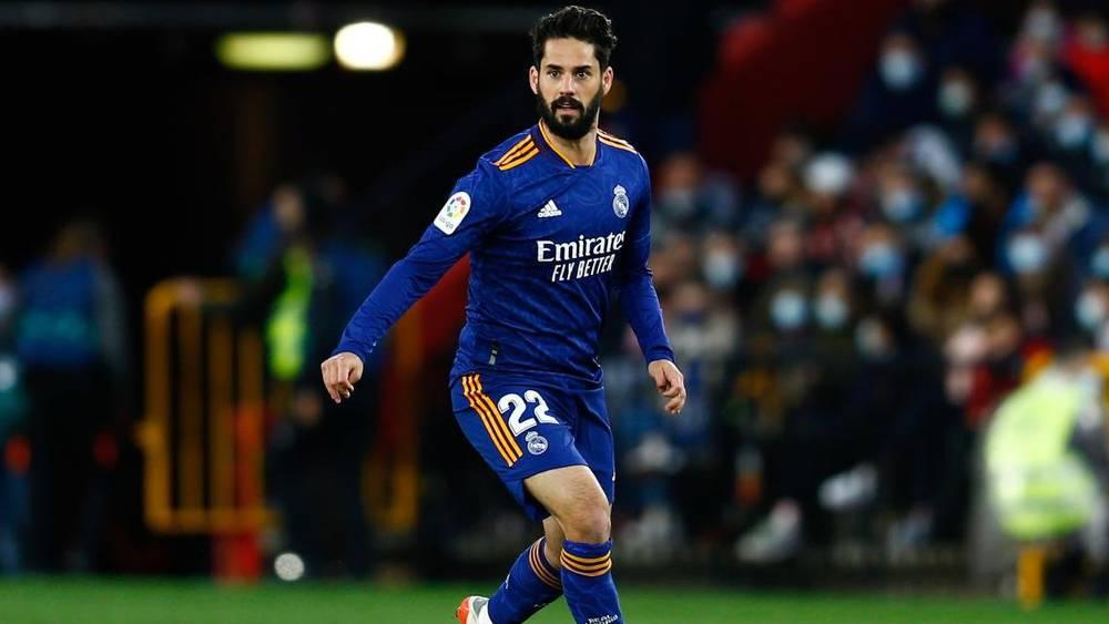 ناد قطري يقدم عرضا "مغريا" لضم إيسكو ويزاحم إشبيلية في الظفر بخدماته