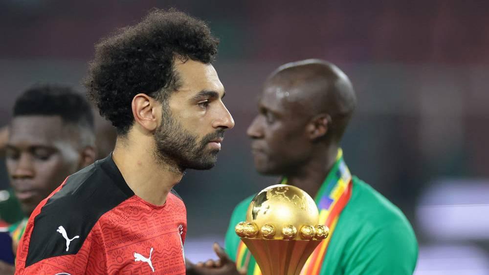 محمد صلاح مخاطبًا رفاقه: "لدينا جولة أخرى بعد شهر وإن شاء الله سنأخذ حقنا من السنغال"