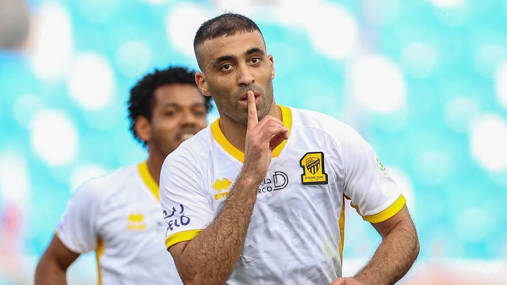 بعد الاجتماع بمحاميه.. عبد الرزاق حمد الله يصعد شكواه ضد البرازيلي تاليسكا إلى الشرطة!