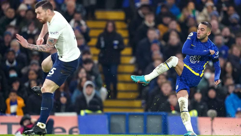 مساعد مدرب تشيلسي: "زياش يتحسن أكثر وأكثر ومن المحتمل أن يكون أساسيا أمام الهلال السعودي"