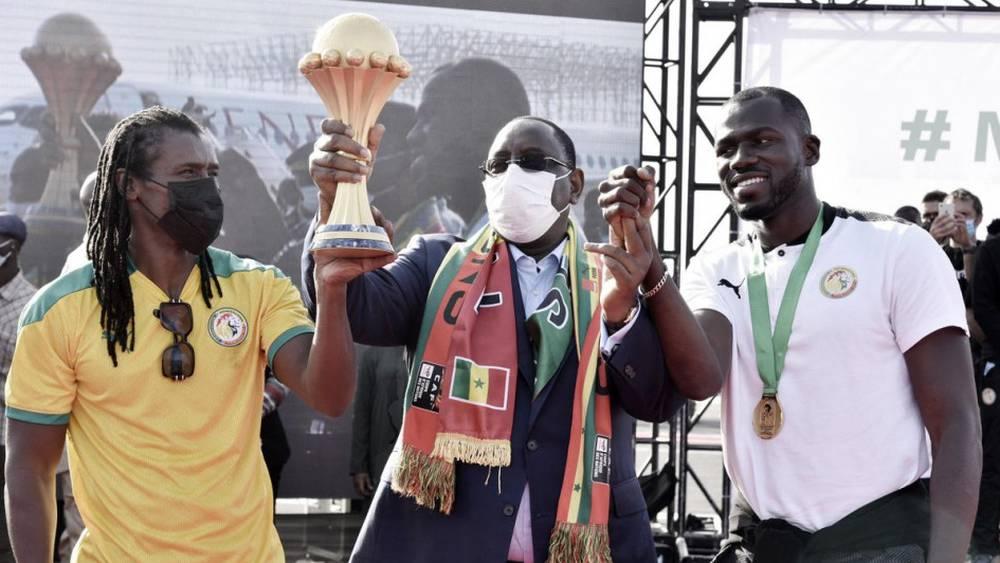 CAN-2021: Macky Sall élève les Lions de la Teranga au rang d' »Officier de l’ordre national du Lion »