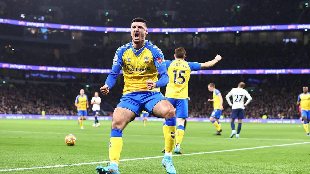 ساوثهامبتون يحقق "الريمونتادا" في ظرف 4 دقائق ويهزم توتنهام (2-3)