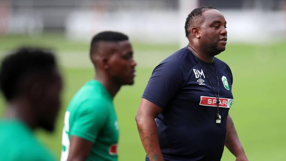 بعثة أمازولو الجنوب أفريقي تحط رحالها في المغرب تأهبًا لملاقاة الرجاء الرياضي