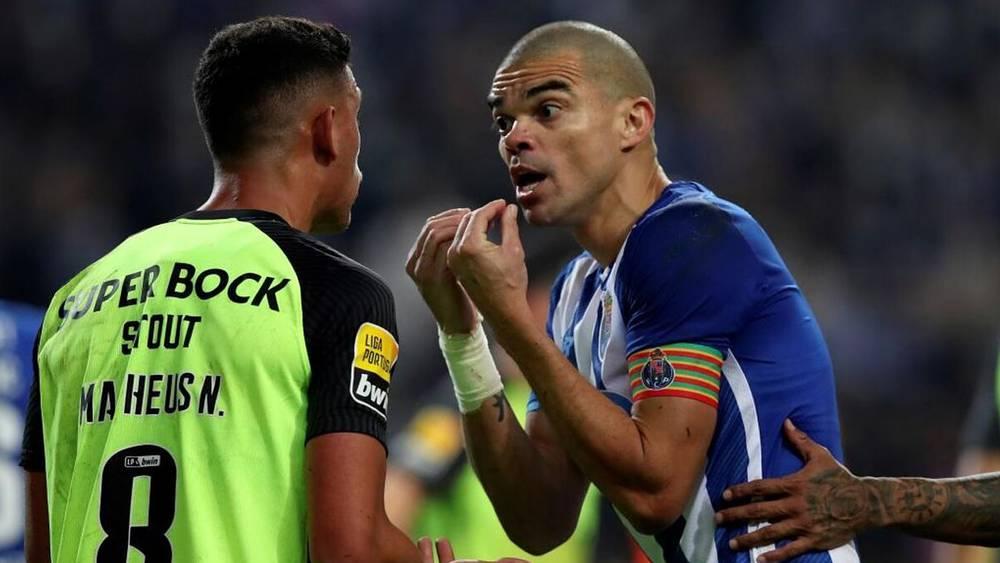 البرتغالي بيبي (38 سنة) مهدد بالإيقاف لمدة عامين