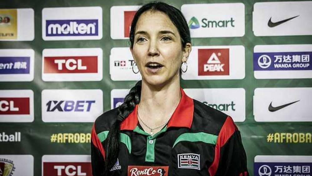 ليز ميلز (مدربة جمعية سلا لكرة السلة) لـ"البطولة": "سعيدة بتعييني مدربة لأحد أنجح الفرق وأكثرها شهرة في أفريقيا"