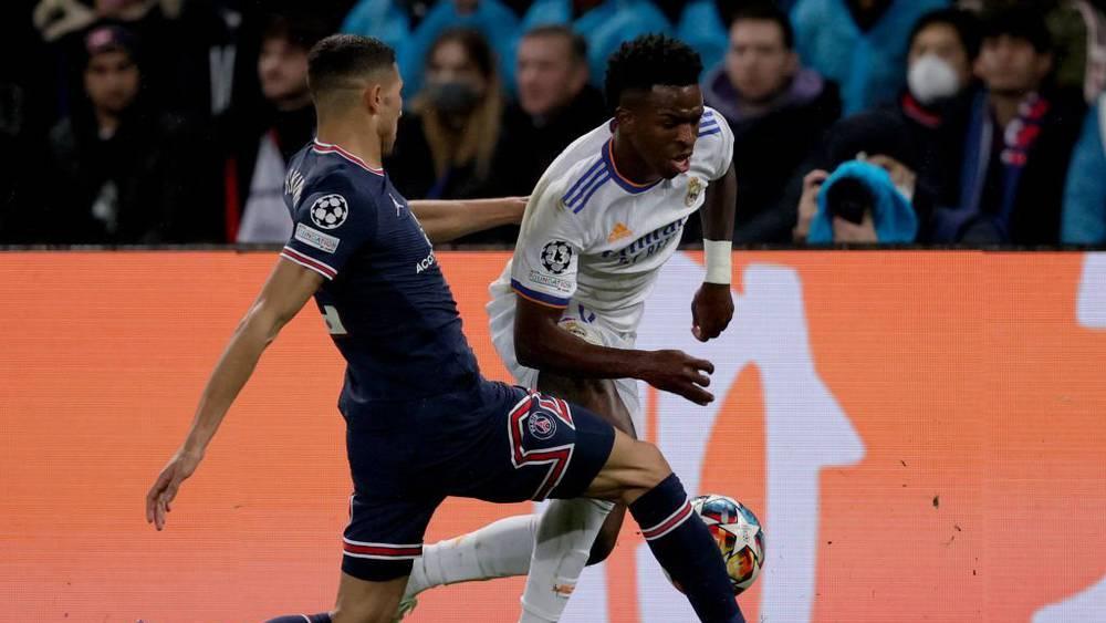 قَامَ بـ4 تدخلات ناجحة.. "هوسكوريد" يمنح حكيمي علامة "7.4" كثالث أفضل لاعبي سان جيرمان أمام ريال مدريد