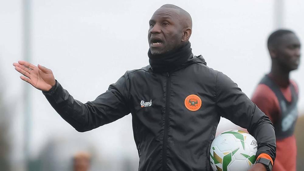 مدرب نهضة بركان: "استعدنا توازننا الدفاعي قبل مواجهة أسيك ميموزا"