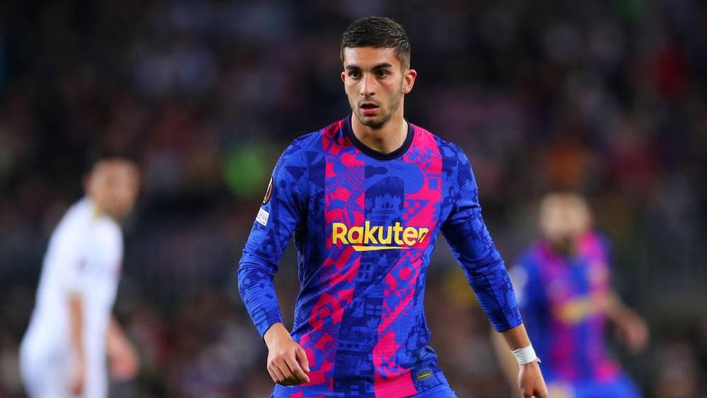 "نايكي" تفتح تحقيقا داخليا بسبب قميص فيران توريس ضد نابولي