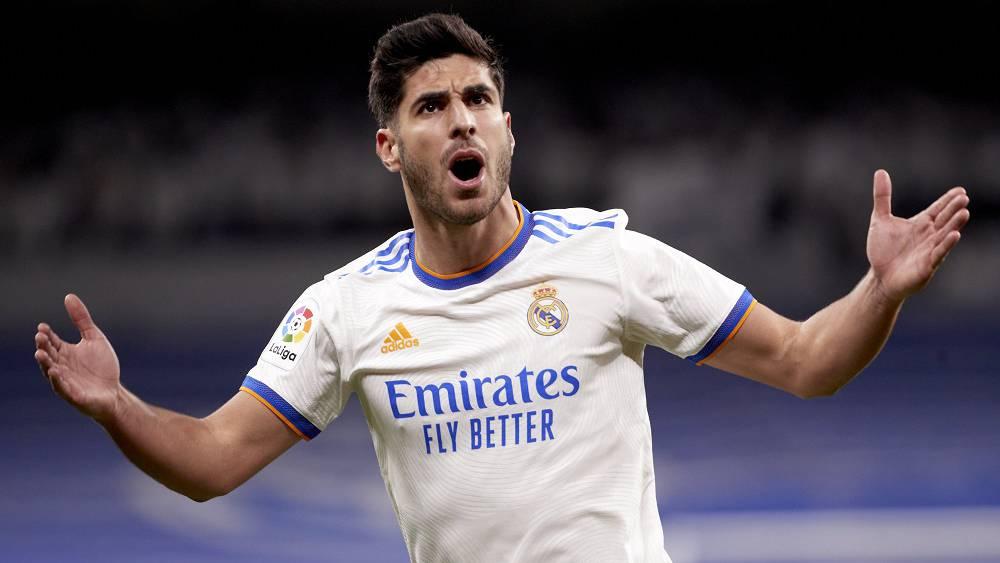 ريال مدريد يضمد جراح الهزيمة "أوروبيا" بثلاثية في مرمى ألافيس ويعزز صدارته لترتيب الدوري الإسباني