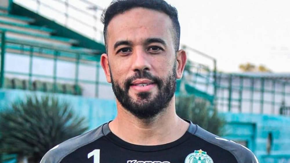 الزنيتي يظهر لأول مرة في تداريب الرجاء تمهيدا لعودته إلى الميادين