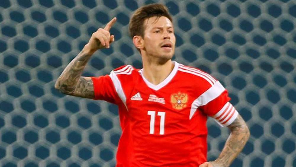 Le footballeur russe Smolov dit  "non à la guerre"