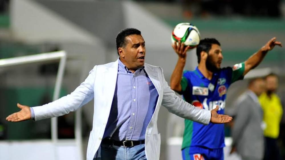 إدارة الرجاء الرياضي تتجه لتعيين الطاوسي مدربا للفريق خلفاً لفيلموتس