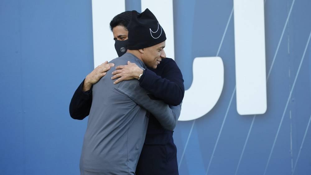 عرض سان جيرمان لتجديد عقد مبابي.. 50 مليون يورو سنويا و100 مليون يورو "مكافأة الولاء"