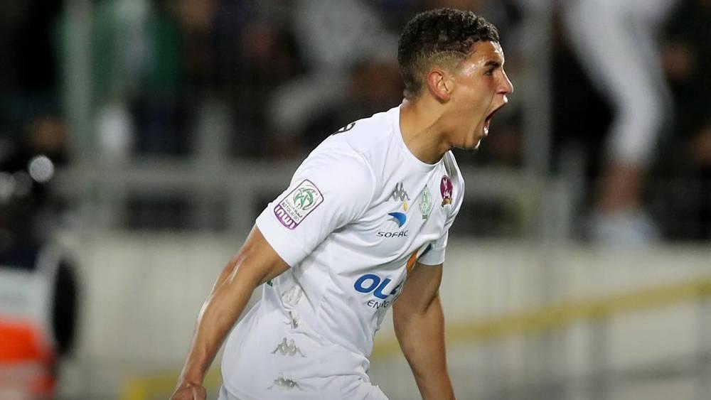 سفيان بنجديدة.. منقذ الرجاء يُشعل صراع صدارة الدوري بين قطبي مدينة الدار البيضاء