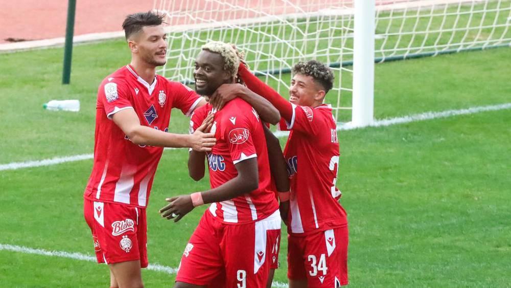 التشكيلة الرسمية للوداد أمام شباب المحمدية.. مبينزا والمترجي يقودان خط الهجوم وبنيشو واللافي في الاحتياط