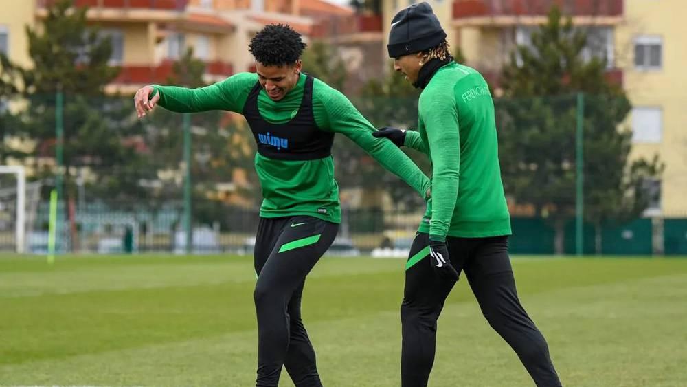 ريان مايي يعود إلى تداريب فريقه بعد أسبوعين من الغياب للإصابة