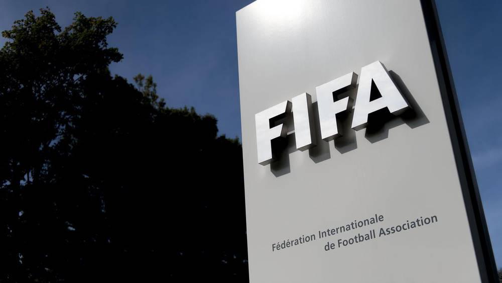 Foot: les joueurs étrangers en Russie et Ukraine vont pouvoir s'engager ailleurs annonce la Fifa