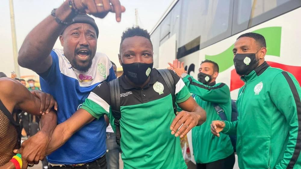 بعثة الرجاء الرياضي تصل لكوناكري تمهيدا لمواجهة حوريا الغيني في دوري الأبطال