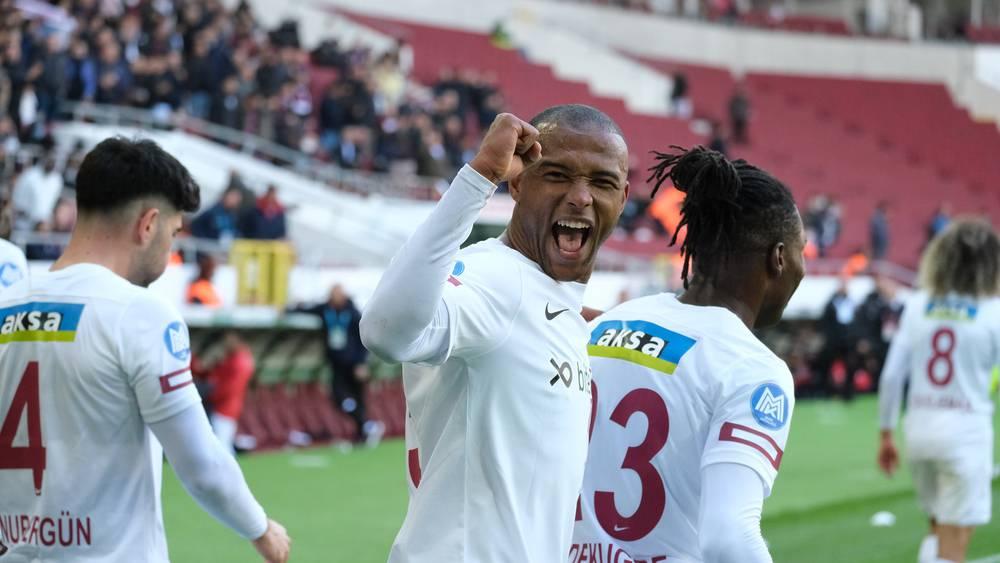 Ayoub El Kaabi signe un doublé avec HataySpor