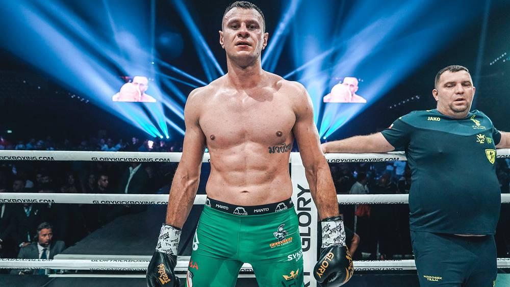 أركاديوس بعد إلغاء نزاله أمام هاري: "المشجعون البولنديون كانوا هادئين والحكم لم يوقف المباراة بسببهم.. باقي التفاصيل قريبا"