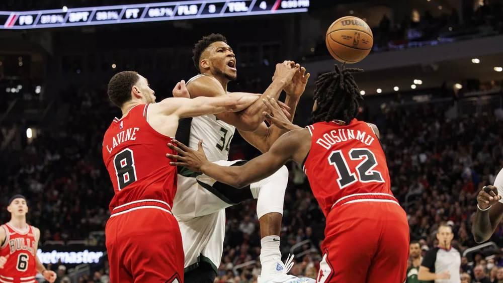 NBA: Milwaukee, avec Antetokounmpo de retour, domine les Bulls