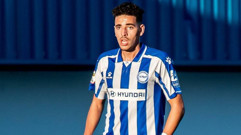 عبد الكبير أبقار (لاعب ألافيس): "حلم طفولتي هو تمثيل منتخب بلادي وقدوتي هو مهدي بنعطية"