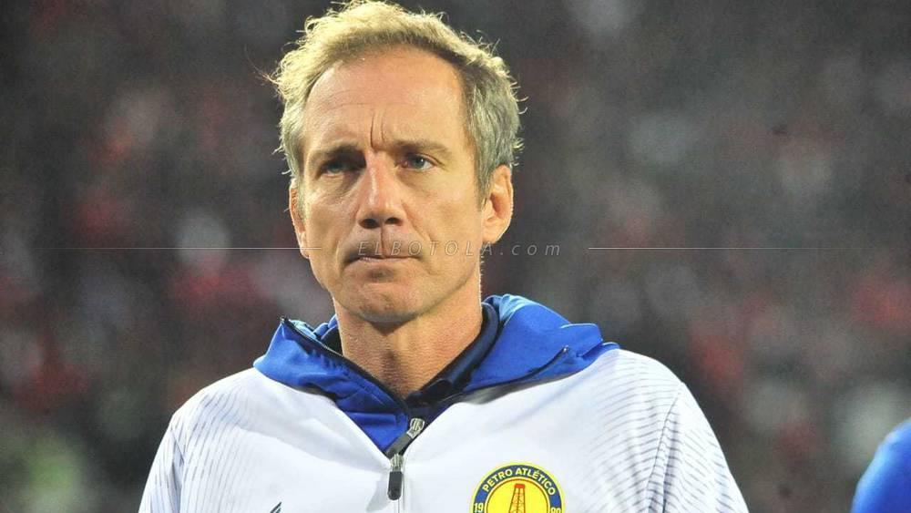 مدرب بيترو أتلتيكو: "الجماهير لم تكن العامل الأساسي لهزيمتنا بل طريقة ضغط لاعبي الوداد.. لقد استحقوا الانتصار بجدارة"