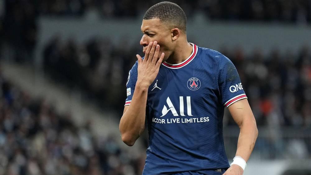 باريس سان جيرمان يُغري مبابي بآخر ورقة من أجل تجديد عقده