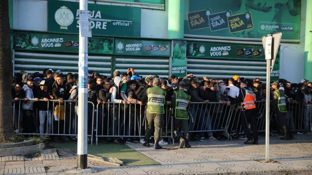 3000 تذكرة نصيب جماهير الرجاء في مباراة ش.قصبة تادلة وعملية البيع تنطلق غدا الثلاثاء بـ"الوازيس"