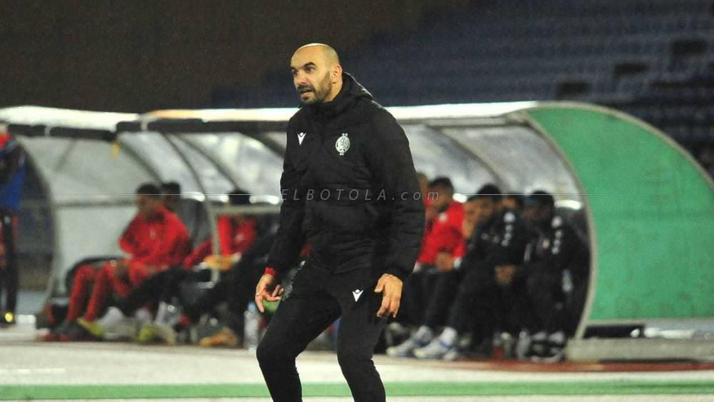 الركراكي: "اللّْعابة ديالي دْخلوا ناعْسين فالشوط الاول.. مَا عْرفْتْش واش الحريرة هي اللّي بْقات ليهُوم فالكْرْش!"