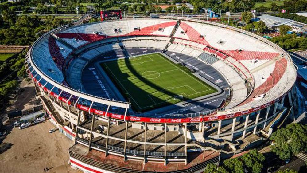 تغيير اسم ملعب ريفر بليت ليصبح “ماس مونومنتال”