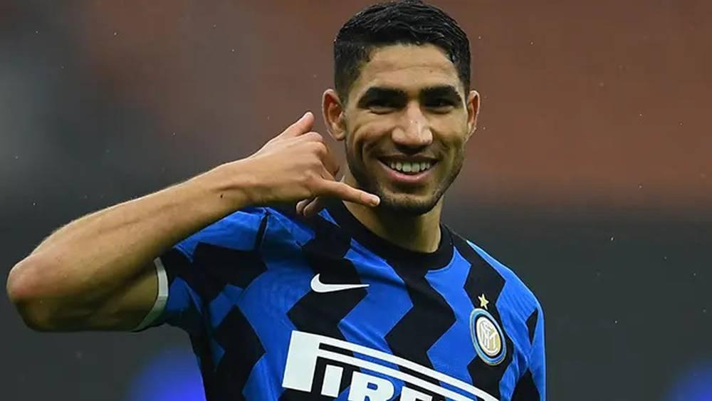 تقارير إيطالية/ أشرف حكيمي أخبر زملاءه في الإنتر برغبته في العودة للفريق لعدم ارتياحه في باريس سان جيرمان