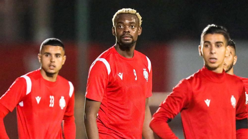 كأس العرش/ الركراكي يبدأ بفرحان ورحيم وخط هجوم يقوده مبينزا أمام شباب المحمدية