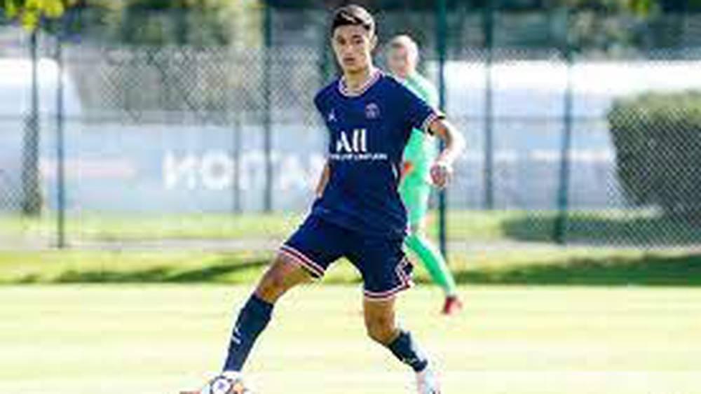 PSG : Younes El Hannach passe pro