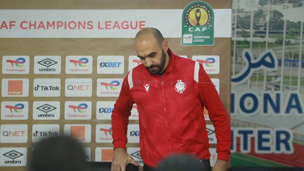 الركراكي: "جِينا للجزائر بلا ضغْط وماغانرجعُوش للٌُور.. كانحتارمو شباب بلوزداد وجزئيات بسيطة غاتكون مهمة فالماتش"