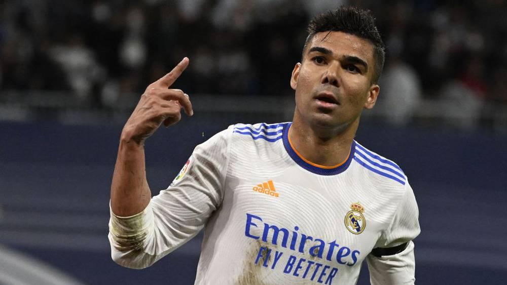 كاسيميرو يتعرض لإصابة وشكوك حول مشاركته ضد مانشستر سيتي