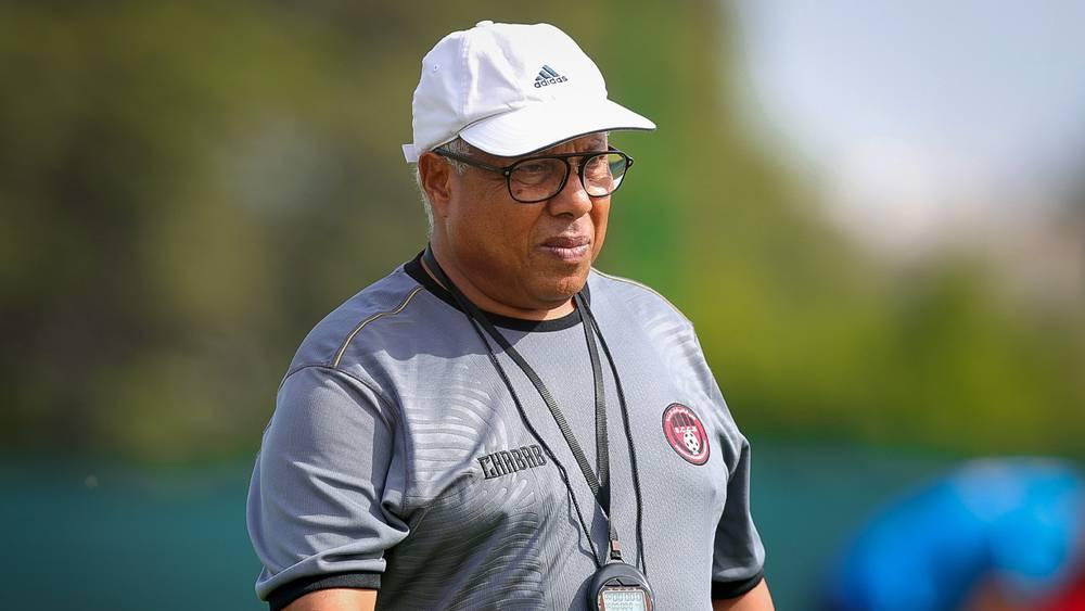 فاخر: "لاعبو أولميبك آسفي أهدروا الوقت وزمن اللعب لم يتعدّ 23 دقيقة في المباراة"