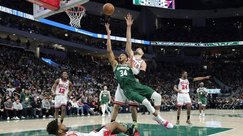 NBA: Milwaukee et Golden State passent le premier tour des play-offs