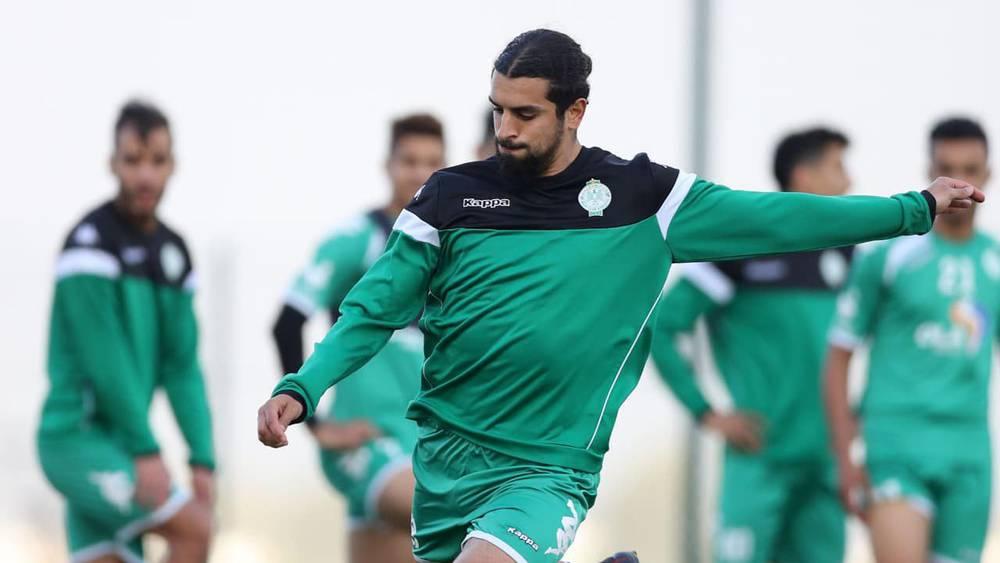 رسميا/ إدارة الرجاء تفسخ عقد اللاعب يونس مختار دون خوض أية مباراة بقميص الفريق