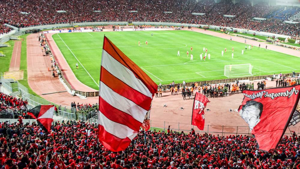 طرح تذاكر إضافية خاصة بالمدرجات المكشوفة في "كلاسيكو" الوداد والجيش