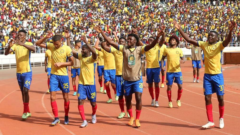 بيترو أتلتيكو يحصل على ترخيص من السلطات الأنغولية لحضور "35 ألف متفرج" في مباراة الوداد