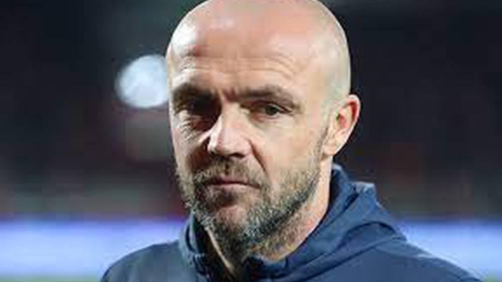 Ajax Amsterdam : Alfred Schreuder prendra place sur le banc pour remplacer Erik ten Hag