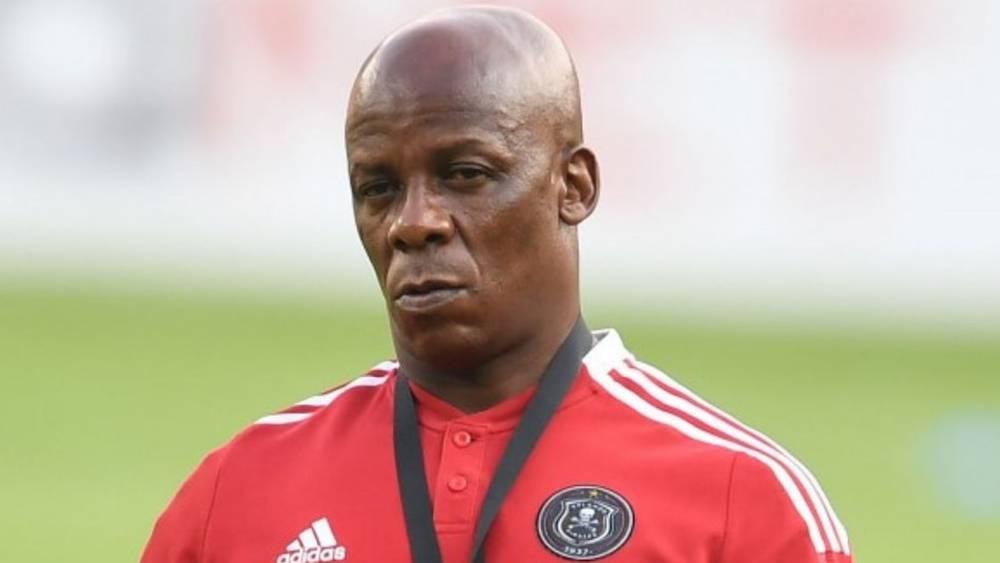 نسيكازي (مساعد مدرب أورلاندو بيراتس): "سنعمل على التفاصيل الصغيرة استعدادًا للنهائي في نيجيريا والذي سيكون صعبًا للغاية"