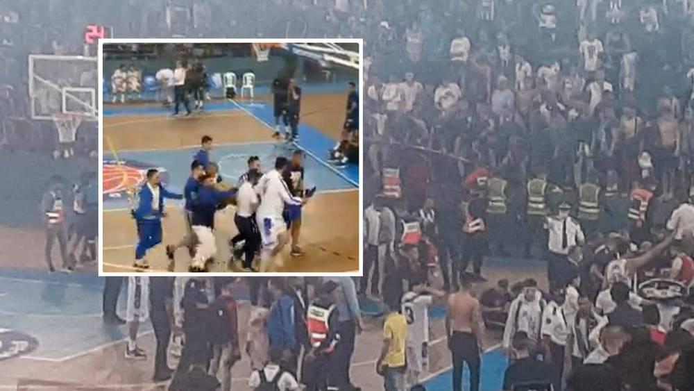 إنهيار جزء من مدرج بالقاعة المغطاة الزياتن يتسبب في إصابة مناصرين لاتحاد طنجة في مباراة لكرة السلة أمام الجيش الملكي