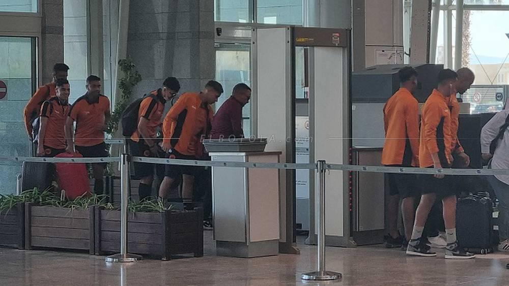 بعثة نهضة بركان تتجه صباح اليوم الأربعاء صوب نيجيريا استعدادا لنهائي الكونفدرالية