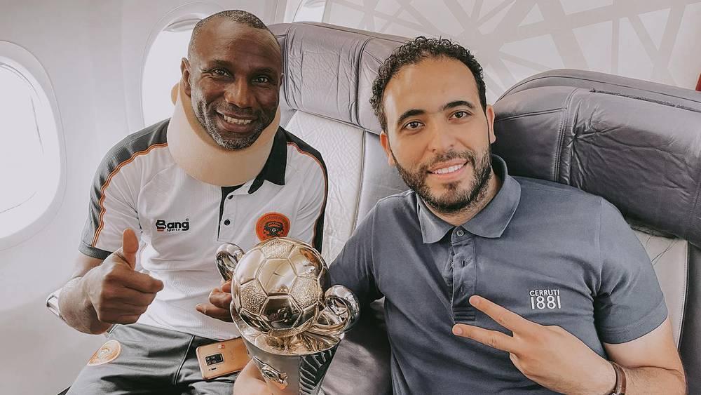 صحيفة كونغولية تشيد بإبينغي: "الملقب في الكونغو بالمدرب إندرويد يحقق لقبه القاري الأول رفقة نهضة بركان"