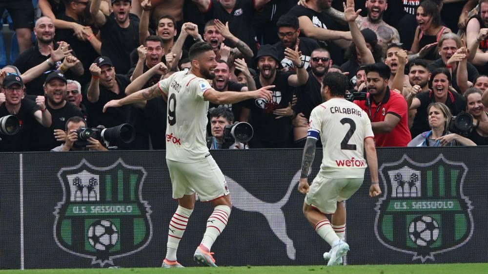 بعد 11 عامًا من الانتظار.. ميلان يتوج بطلاً لإيطاليا